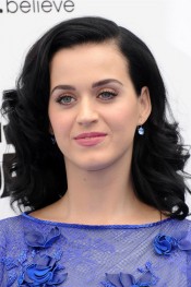 Katy Perry's Hairstyles & Hair Colors | Steal Her Style | Page 7
