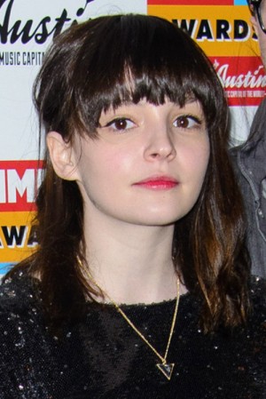 Lauren Mayberry's Hairstyles & Hair Colors | Steal Her Style