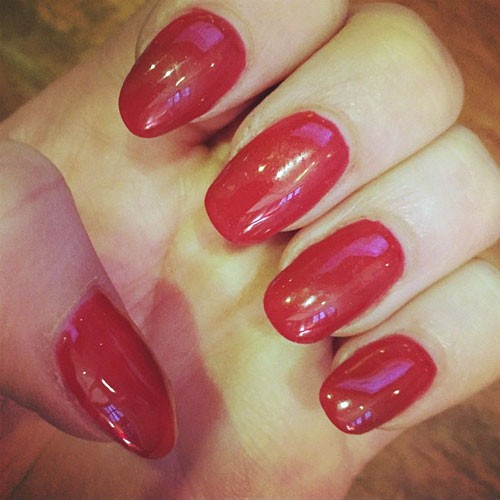 Perrie Edwards Red Nails | Steal Her Style