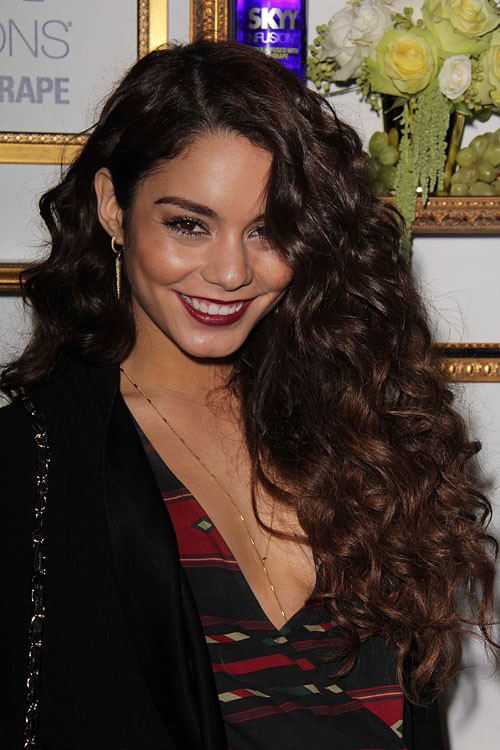 Vanessa Hudgens Hairstyles & Hair Colors | Steal Her Style | Page 6