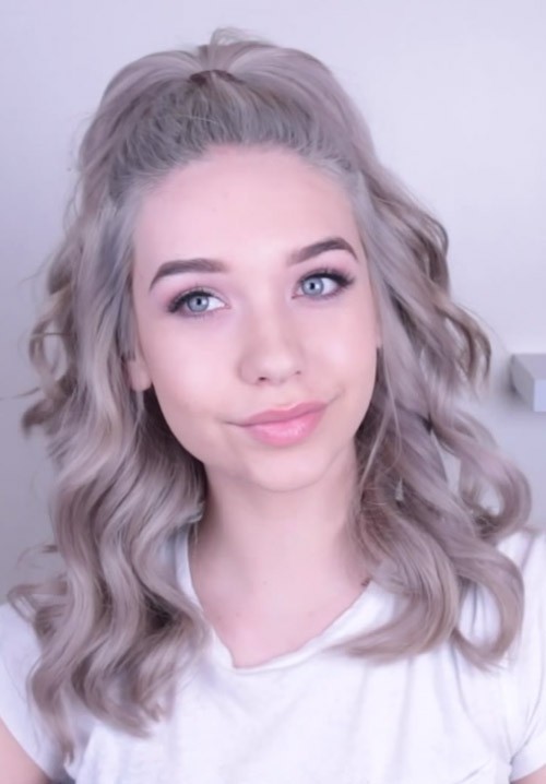Amanda Steele Wavy Silver Barrel Curls, Half-Up Half-Down, Ponytail  Hairstyle | Steal Her Style