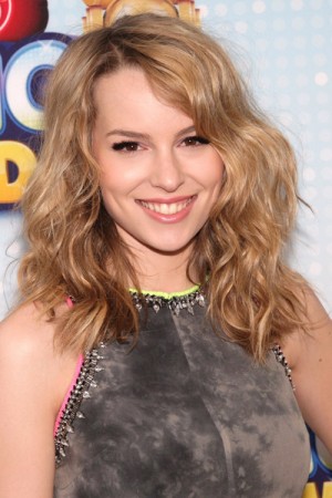 Bridgit Mendler's Hairstyles & Hair Colors | Steal Her Style