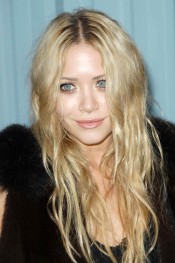 Mary Kate Olsen's Hairstyles & Hair Colors | Steal Her Style