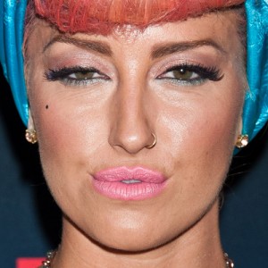 » Neon Hitch
