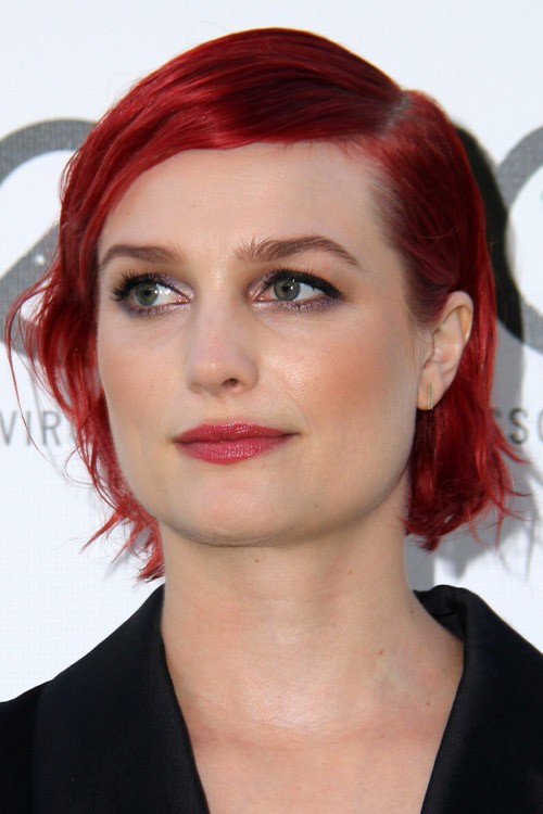 Alison Sudol s Hairstyles Hair Colors Steal Her Style