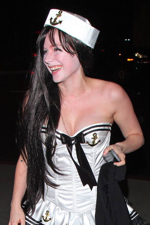 Avril Lavigne Straight Black Extensions Messy Thin Bangs Hairstyle