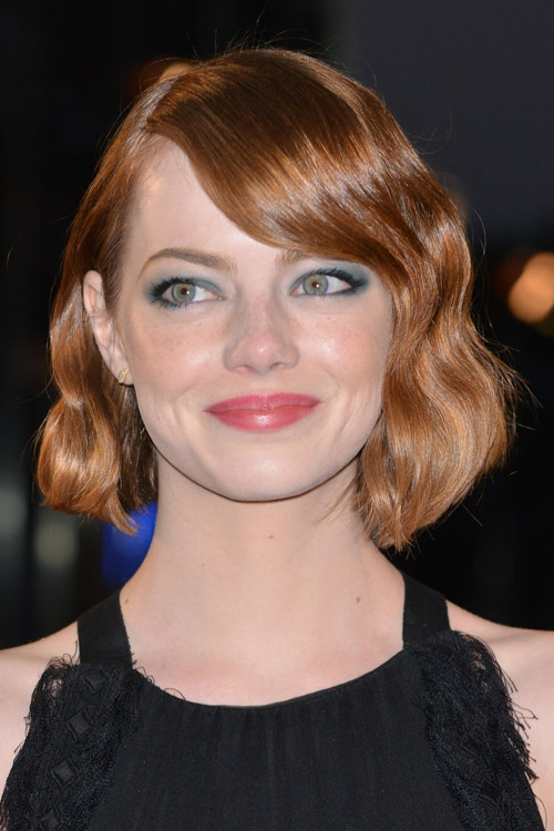 Emma Stone Wavy Ginger Bob, Sideswept Bangs Hairstyle 