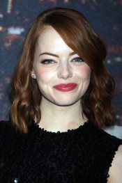 Emma Stone Wavy Medium Brown Bob Hairstyle | Steal Her Style