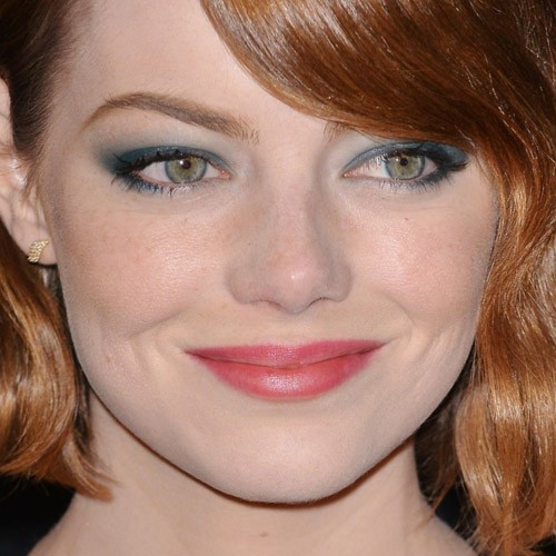 Emma Stone Makeup: Gray Eyeshadow & Pink Lipstick | Steal Her Style