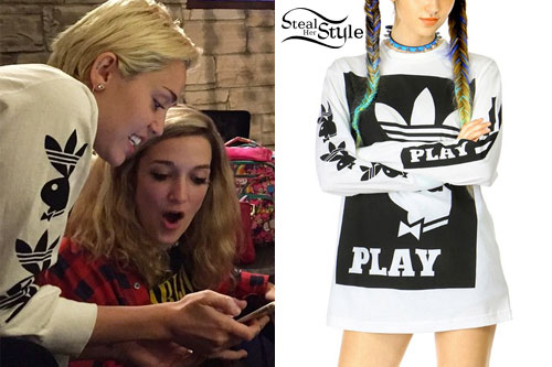 Miley Cyrus: Adidas Sleeve Her Style
