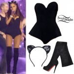 Ariana Grande: Peplum Swimsuit Outfit