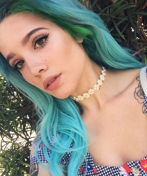 Halsey S Hairstyles Hair Colors Steal Her Style Page 5