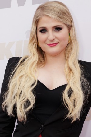 Meghan Trainor Wavy Ash Blonde Loose Waves Hairstyle | Steal Her Style