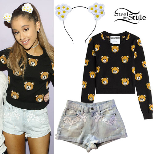 Ariana Grande: Bear Print Sweater