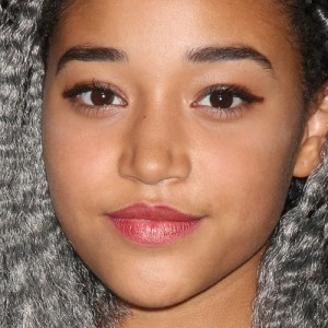 Amandla Stenberg Makeup: Nude Eyeshadow & Black Lipstick, White