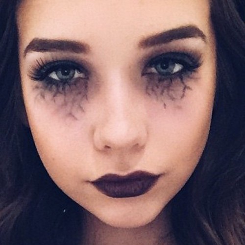 Amanda Steele Makeup: Charcoal Eyeshadow & Black Lipstick | Steal Her Style