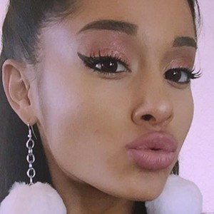 Ariana Grande's Makeup Photos & Products | Steal Her Style | Page 2