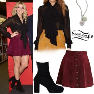 Rydel Lynch Clothes & Outfits | Steal Her Style