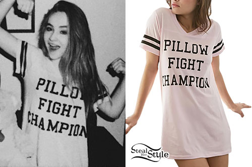 Sabrina Carpenter: 'Pillow Fight Champion' Tee