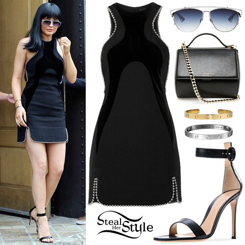Kylie Jenner Celebrates New Clothing Line in Black Strappy Sandals –  Footwear News
