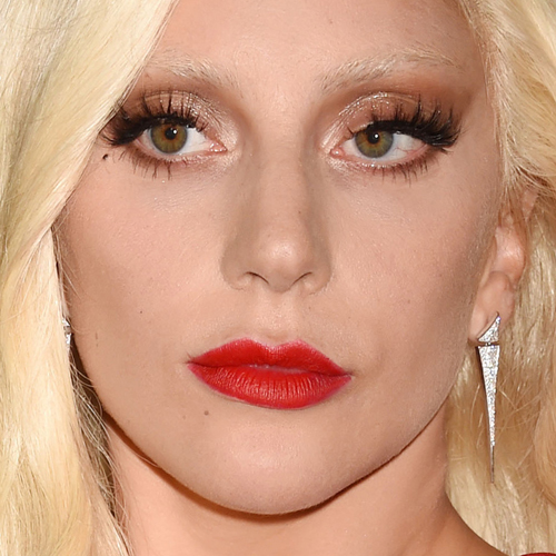 Lady Gaga Makeup Brown Eyeshadow Gold Eyeshadow And Red Lipstick Steal Her Style 