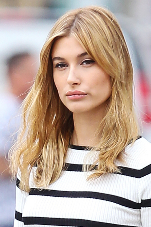 Hailey Baldwin Wavy Light Brown Hairstyle Steal Her Style 0696