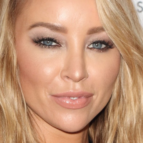 Lauren Pope's Makeup Photos & Products | Steal Her Style