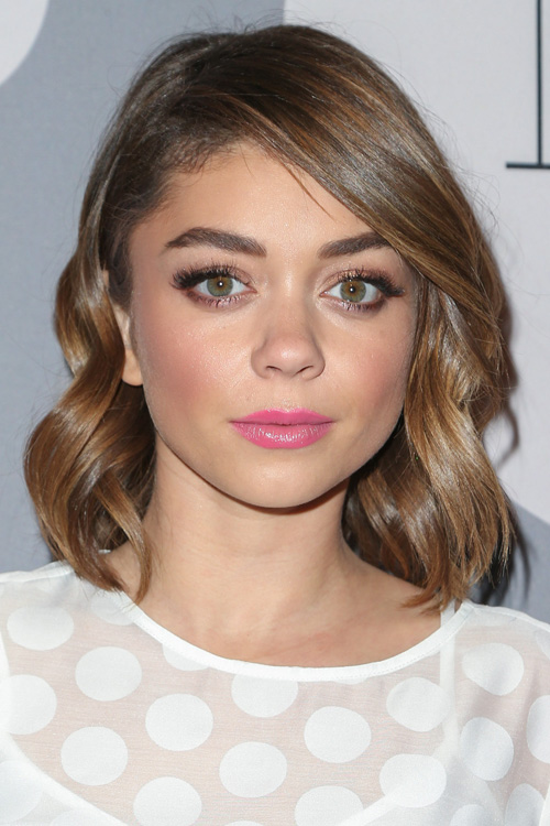 Sarah Hyland Wavy Medium Brown Barrel Curls, Bob Hairstyle | Steal Her ...