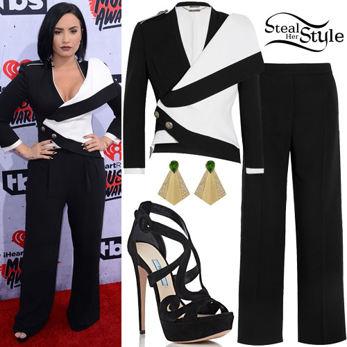 Demi Lovato at the iHeartRadio Music Awards in Los Angeles, CA on April 3, 2016 – photo: FameFlynet