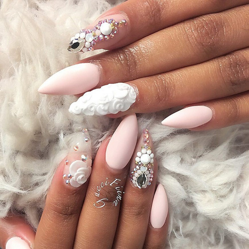 “The Hottest Nail Trends for winter” 2024