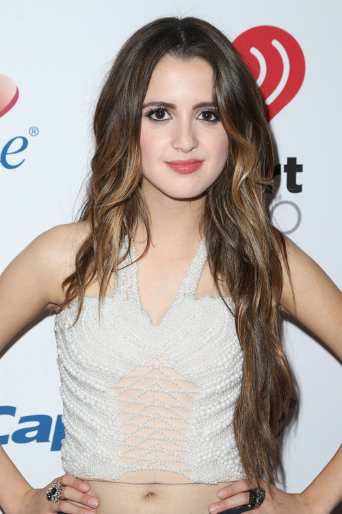 Laura Marano Wavy Medium Brown All-Over Highlights, Barrel Curls, Side ...