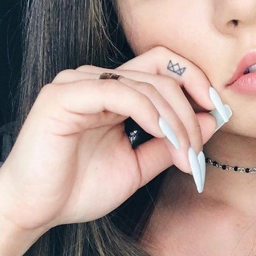38 Finger Tattoos & How To Care For Your New Ink | Glamour UK
