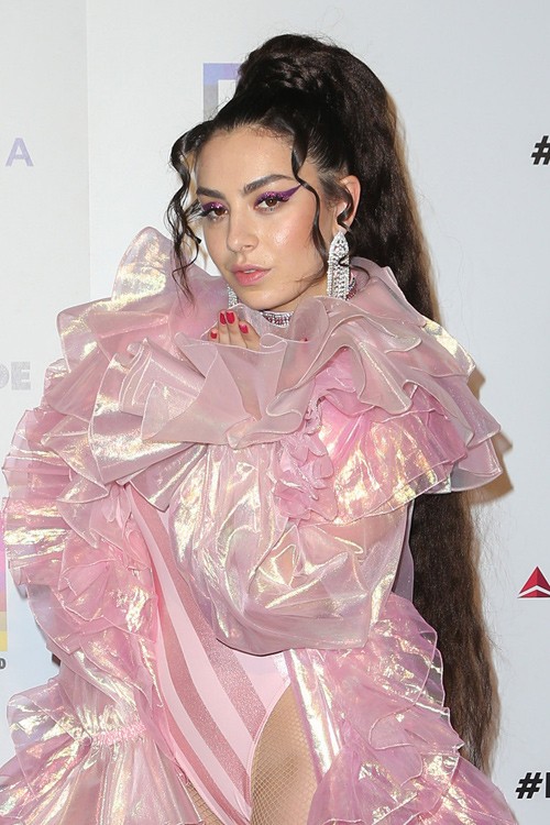 Charli XCX's Hairstyles & Hair Colors | Steal Her Style