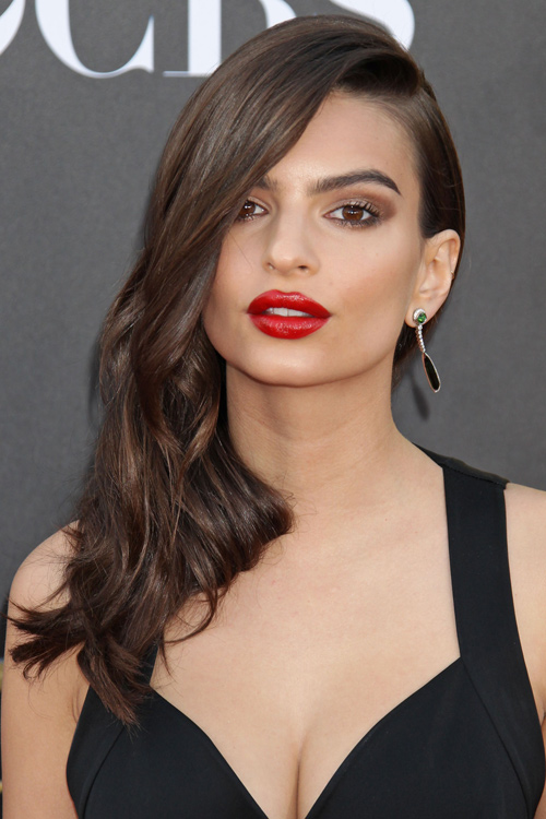 Emily Ratajkowski Hairstyles / Emily Ratajkowski debuted a new, way