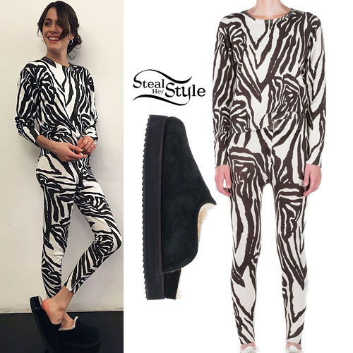 Martina Stoessel: Zebra Sweater & Leggings