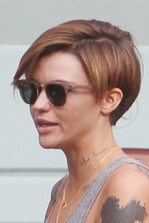 Ruby Rose Straight Medium Brown AllOver Highlights, Choppy Layers