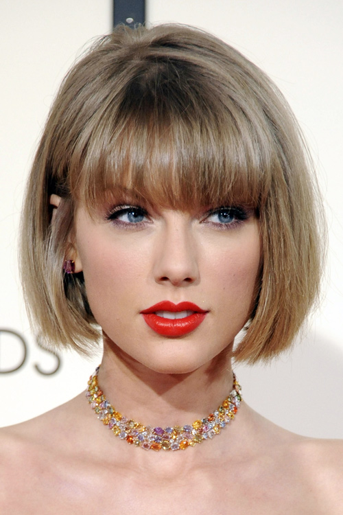 Taylor Swift's Hairstyles & Hair Colors | Steal Her Style | Page 2