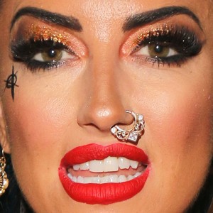 66 Celebrity Nose/Nostril Piercings | Steal Her Style