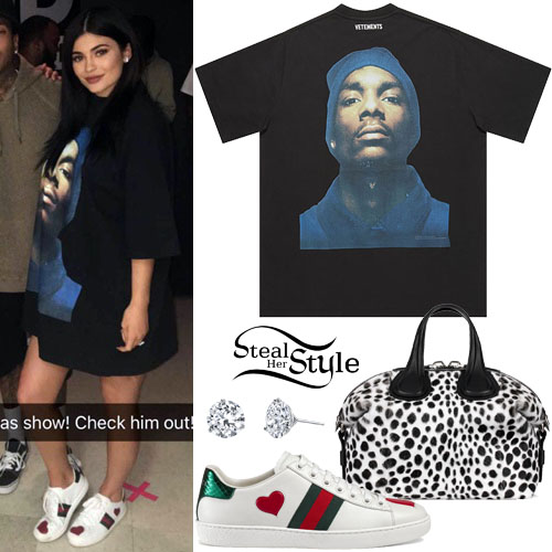 Kylie Jenner: Snoop Dogg Tee, Embellished Shoes
