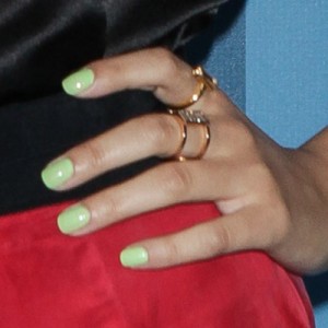 Victoria Justice Mint Green Nails | Steal Her Style