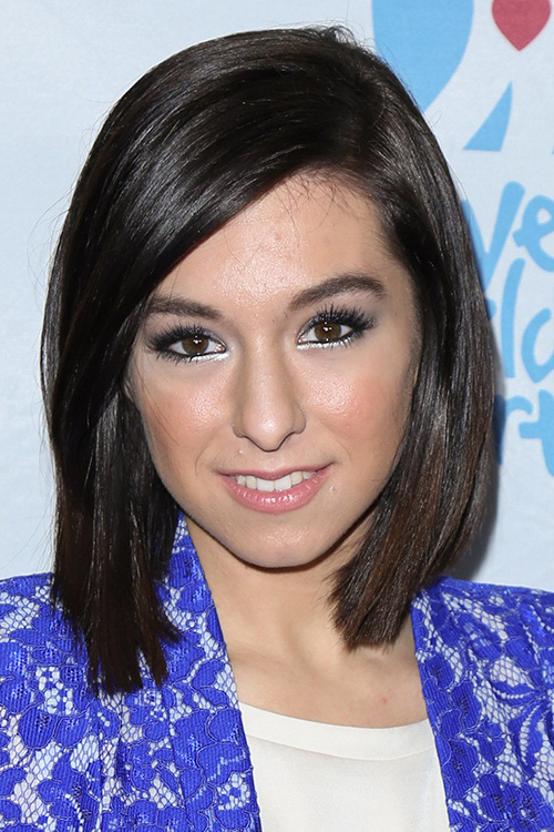 christina-grimmie-s-hairstyles-hair-colors-steal-her-style
