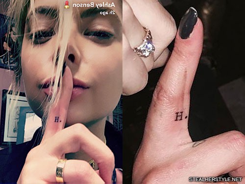 Cara Delevingne gets an 'A' tattoo for girlfriend Ashley Benson.... after  her 'fiancee' debuts 'CD' | Daily Mail Online