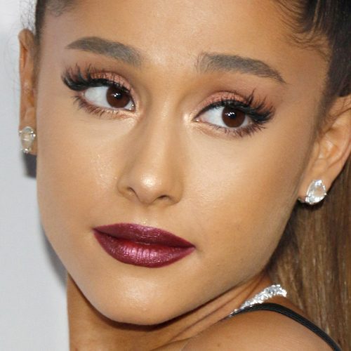Ariana Grandes Makeup Photos Products Steal Her Style