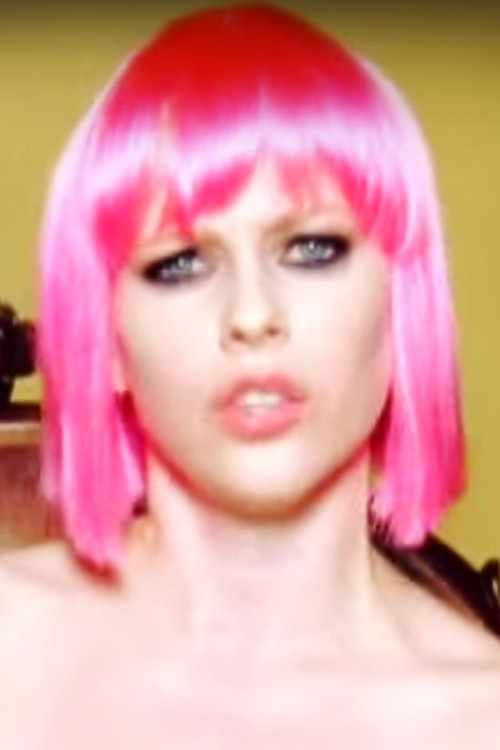 Avril Lavigne Straight Pink Bob, Choppy Bangs, Uneven 