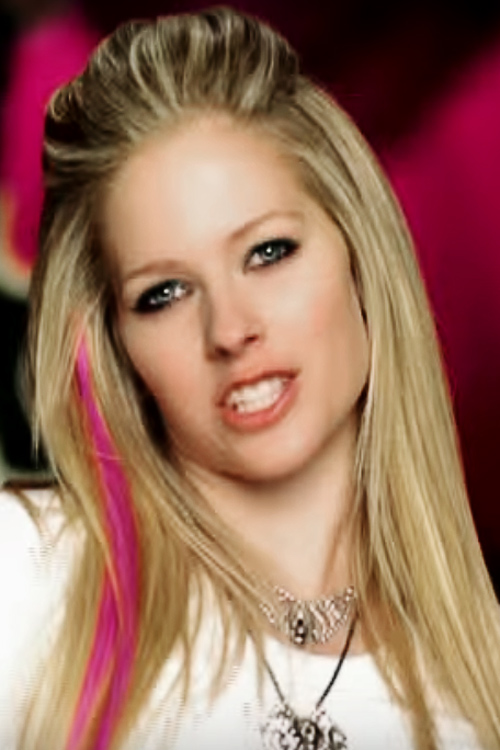 Avril Lavigne's Hairstyles & Hair Colors Steal Her Style