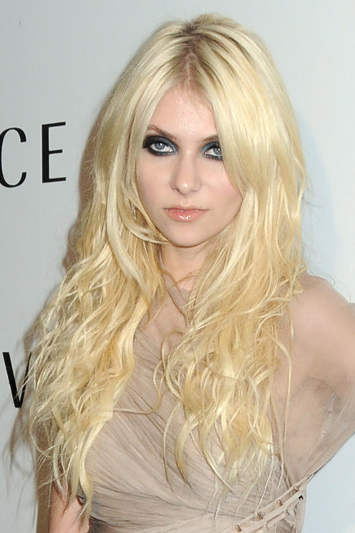 Taylor Momsen Wavy Golden Blonde Long Layers, Overgrown Bangs, Pin ...