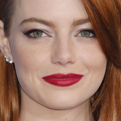Emma Stone Makeup: Purple Eyeshadow & Pink Lip Gloss | Steal Her Style