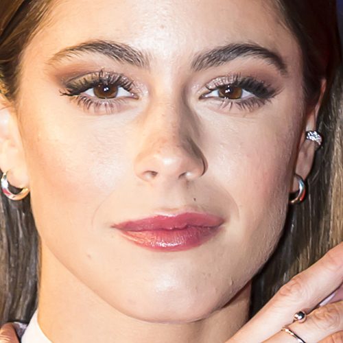 martina stoessel's makeup photos  products  steal her style
