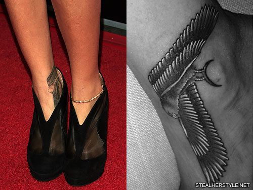 Rihanna's tattoo collection in pictures :: celebrity tattoos
