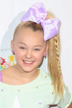 JoJo Siwa's Hairstyles & Hair Colors | Steal Her Style | Page 3